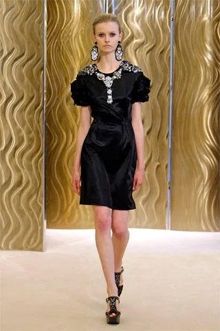 Look 18
